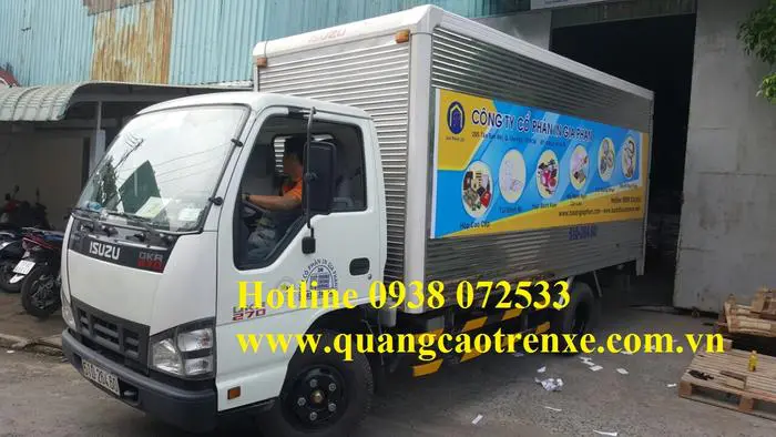 dán quảng cáo trên xe tải