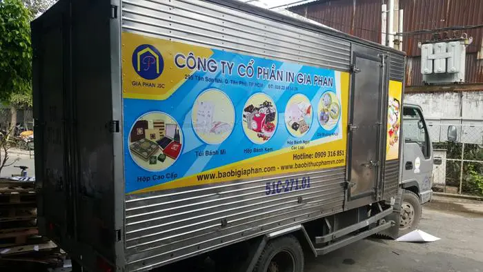 dán quảng cáo trên xe tải 