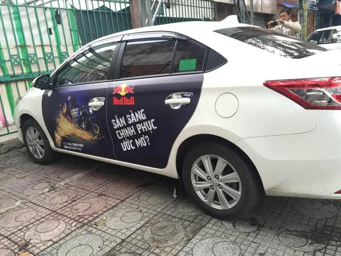 Quảng cáo trên xe ô tô cá nhân-02