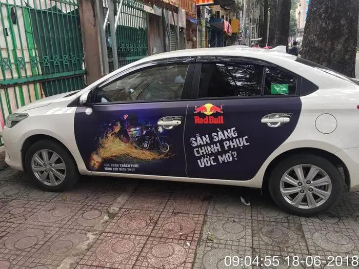 Quảng cáo trên xe ô tô cá nhân-03