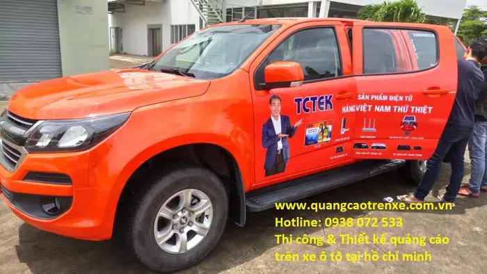 thi công và thiết kế quảng cáo trên ô tô tại hcm