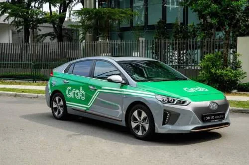 GẮN ĐỊNH VỊ TAXI CÔNG NGHỆ Ở ĐÂU TỐT NHẤT ?