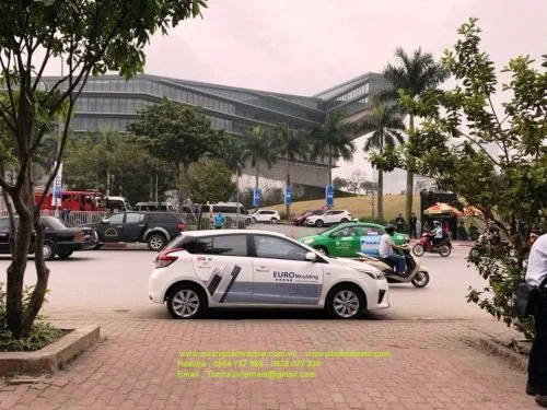Thiết kế - thi công dán đề can quảng cáo trên ô tô toàn quốc 
